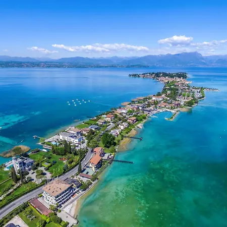 Apartment Punta Gro, - Di Garda Sirmione